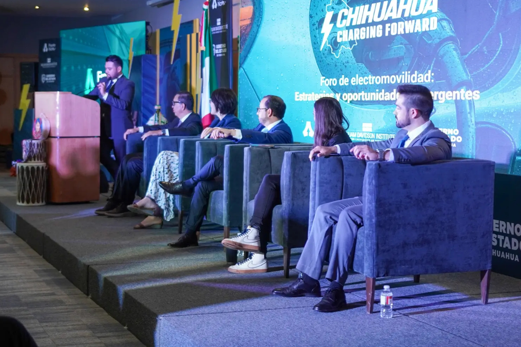 Chihuahua Charging Forward 2023 a 2024